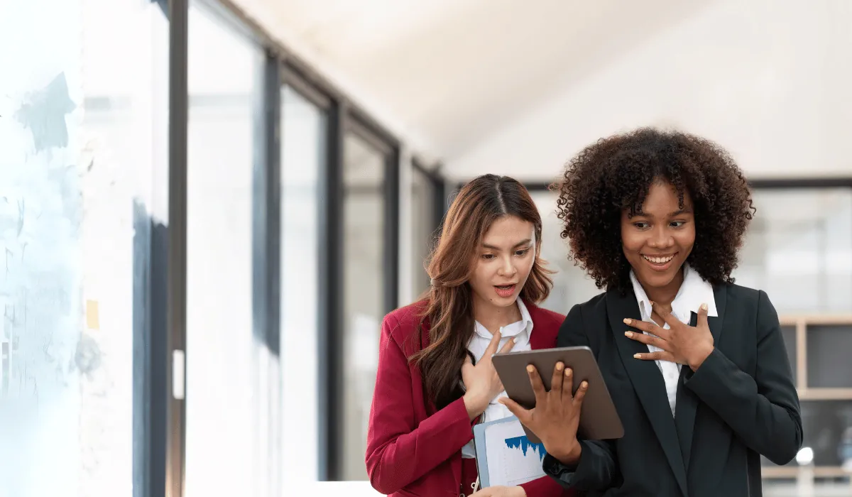 2 ember izgatott a nyelvvizsga eredménye miatt